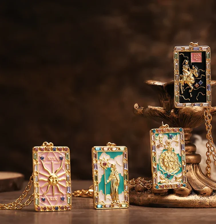 TAROT_by_Sorellina_Look_book_Page_4_1400x_8822dc95-6a2f-4dc8-8cbb-f775efbdaeed